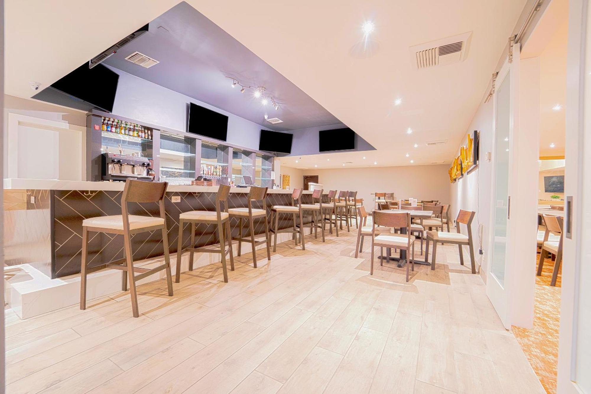 皇家广场酒店 印地欧 外观 照片